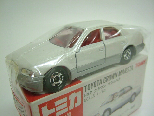 赤箱トミカ（絶版・日本製） No.55 トヨタ クラウン マジェスタ 1/64