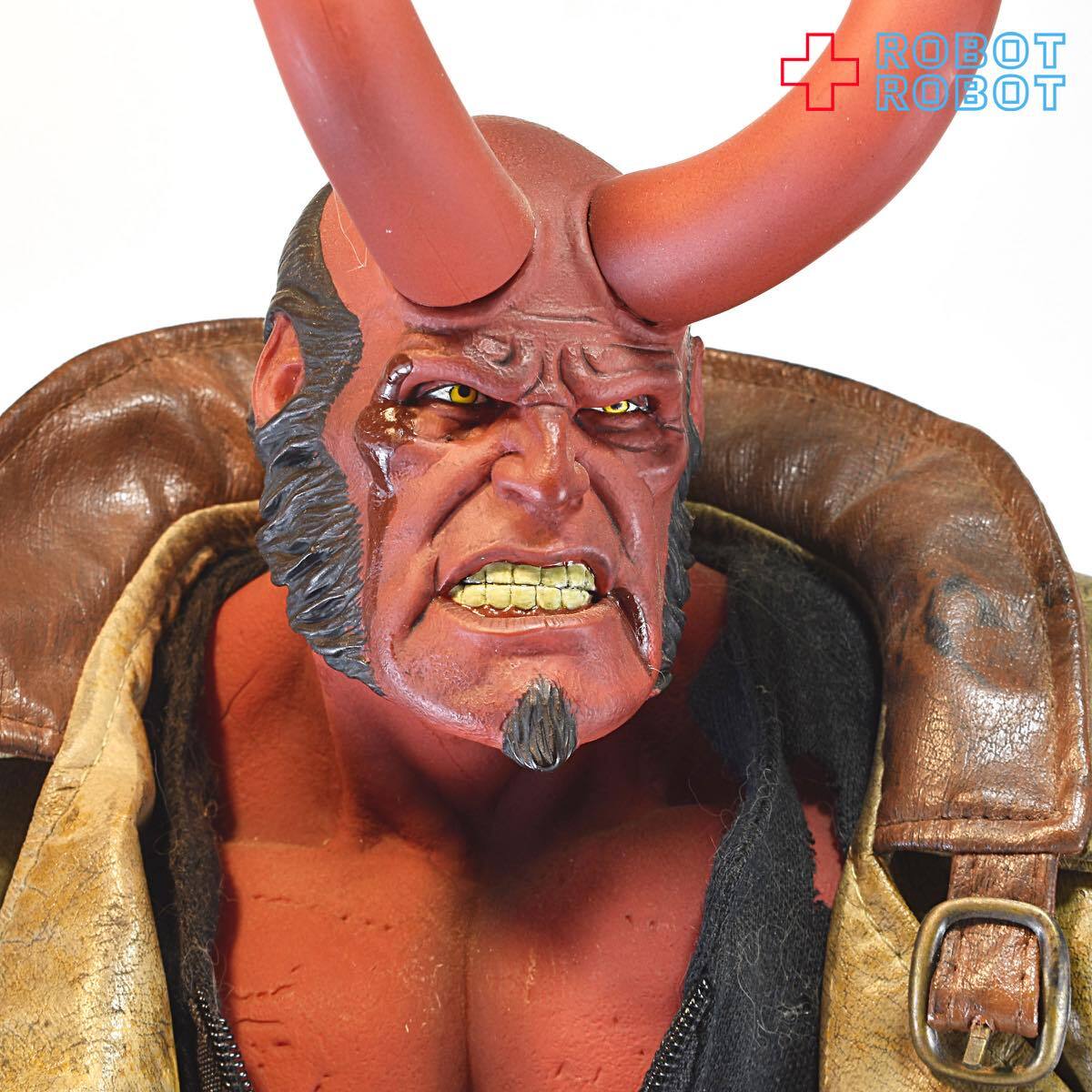 メズコ ヘルボーイ 18インチ つの有り アクションフィギュア | ROBOTROBOT