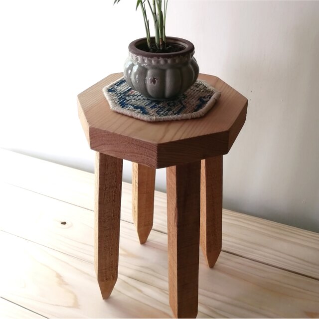 アンティークミニ花台スツール(うす茶) | iichi 日々の暮らしを