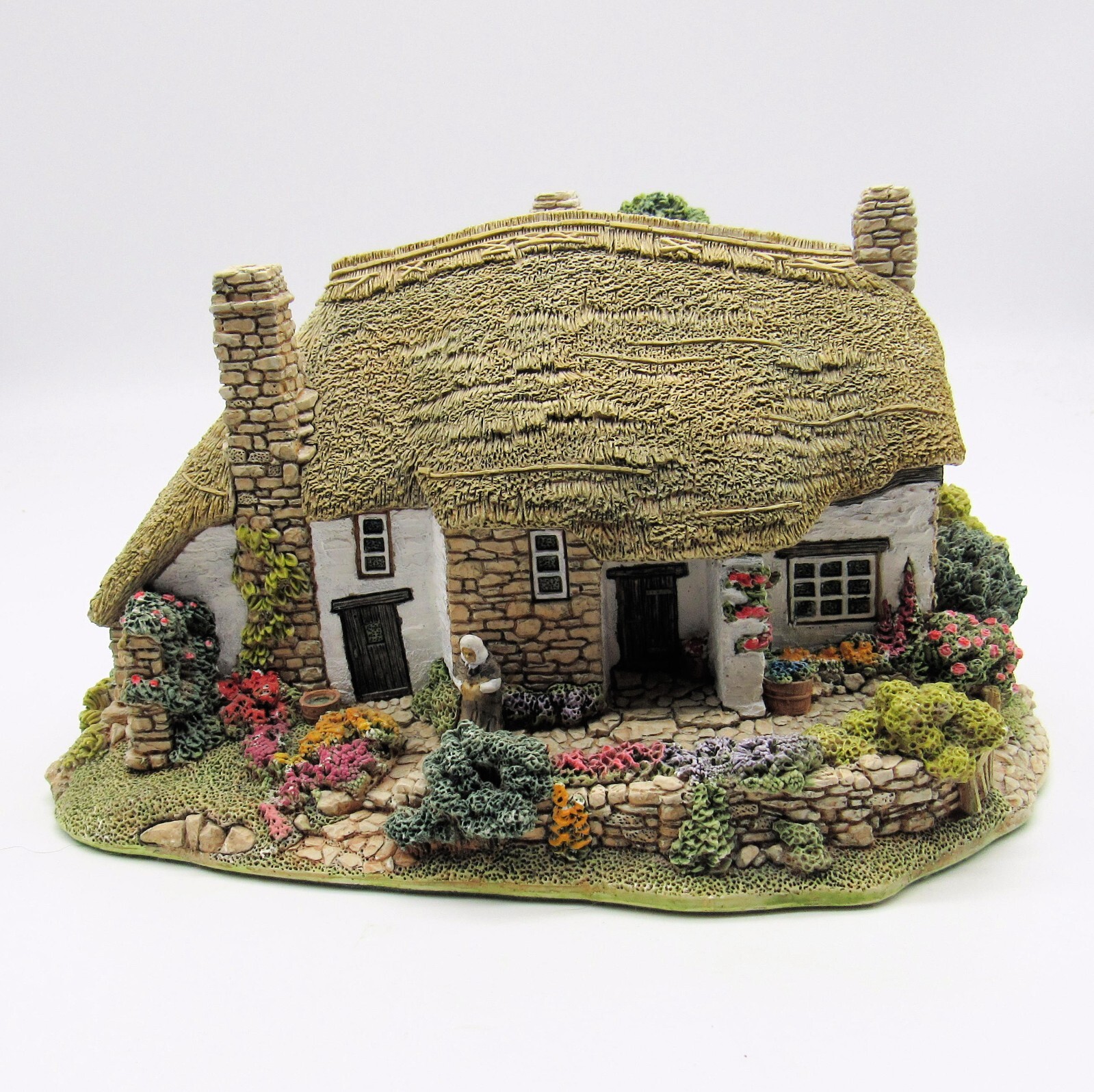 Lilliput Lane - Old Mother Hubbard's
