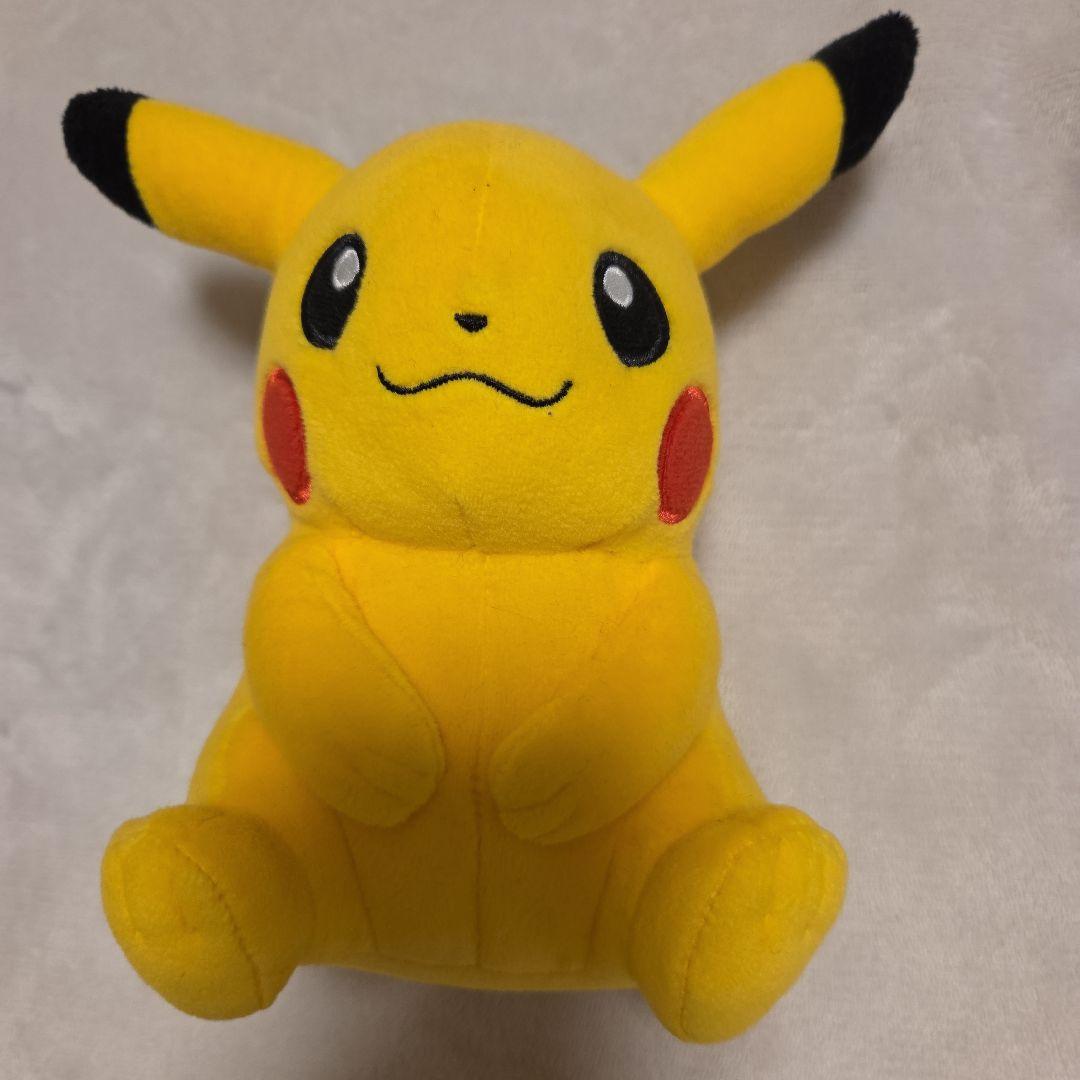 美品】ピカチュウ ぬいぐるみ 約20cm - メルカリ