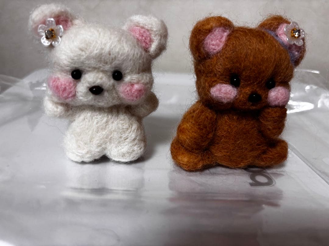 【クマ】【製作番号　no.2茶　no.3白】羊毛フェルト ぬいぐるみ 2色セット 羊毛フェル 白くまの置物 羊毛フェルト fab! HandWorks 通販 18192636