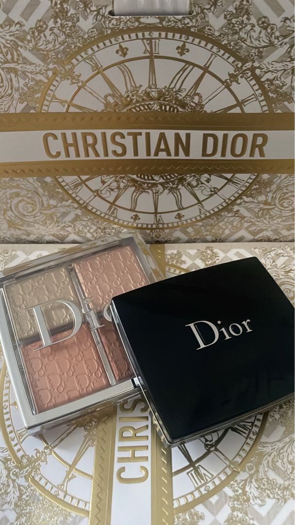 Dior ハイライトパウダー ピンク系 ディオールスキン フォーエヴァー グロウ ルミナイザー / ディオール