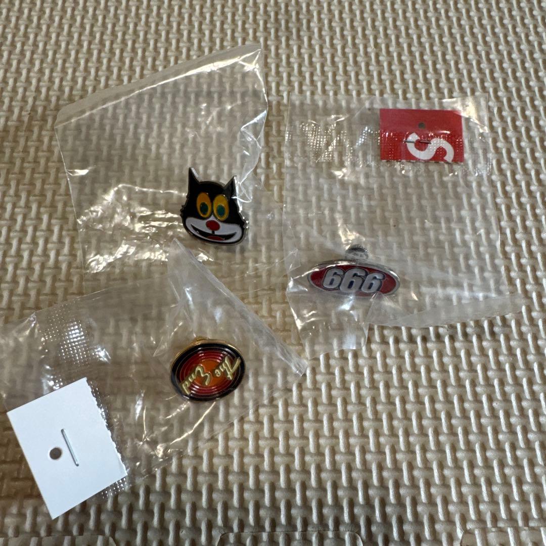 supreme pins 3個 set mad cat tom&jerry th Supreme - Mad Cat Pin - UG.SHAFT