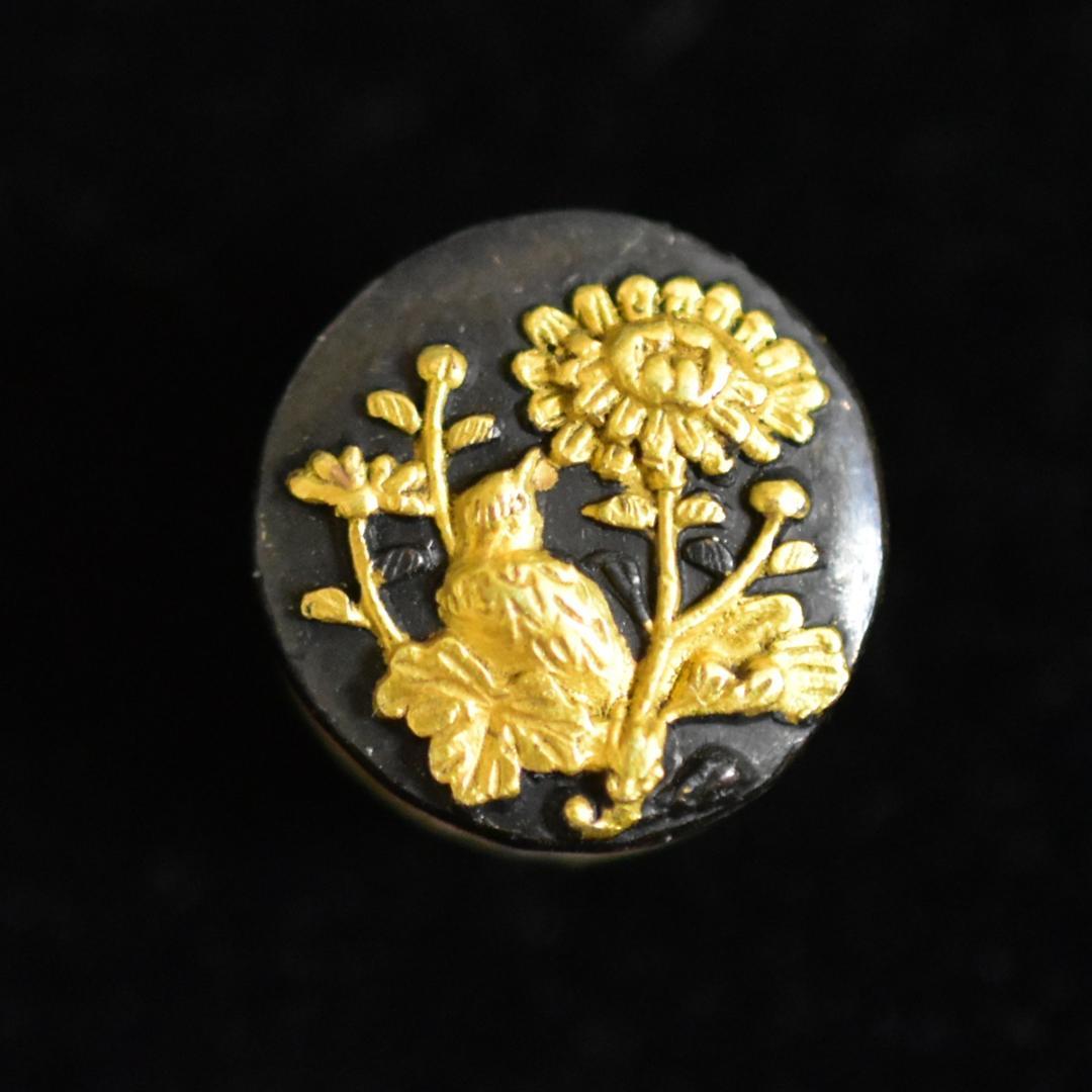 明治期 金工 花鳥図のボタン 里帰り品 本物保証 骨董 骨董品 アンティークジュエリー - アンティーク きなこ - 金工 - 明治 - 銀