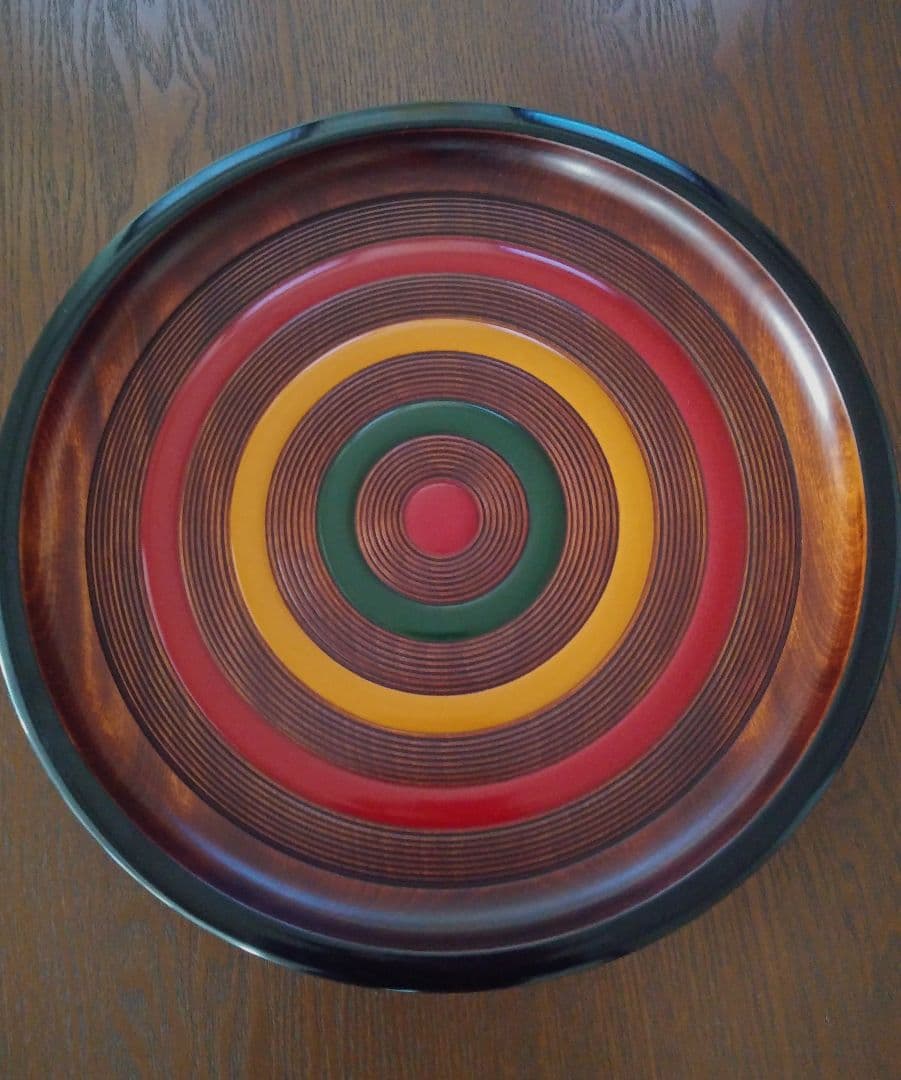 香川漆器独楽お盆36㎝ Amazon.co.jp: 讃岐特産漆器 独楽塗（こまぬり）香川漆器 お盆 漆塗