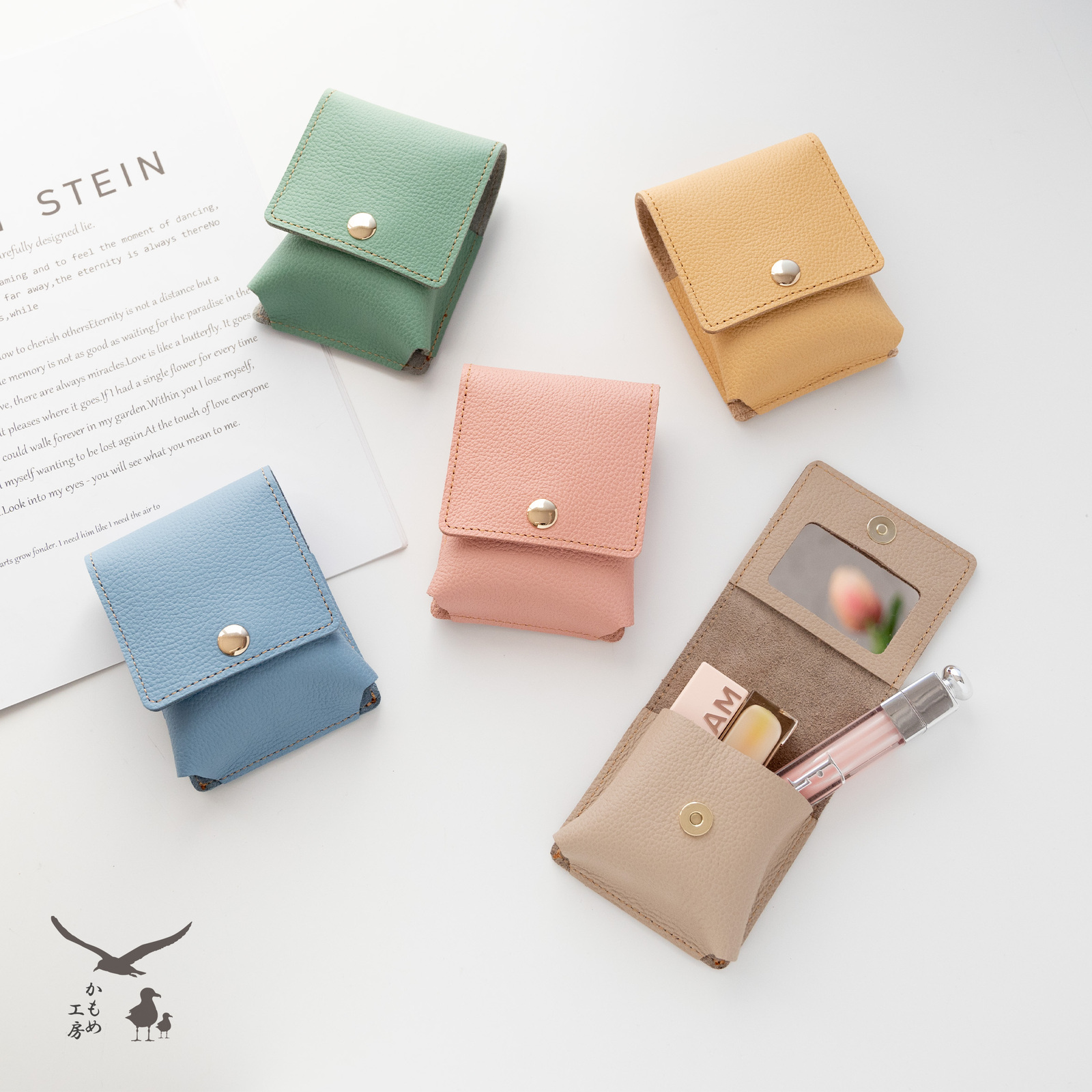 手作り本革】たい焼き型ミニポーチ｜遊び心ある小物・小銭入れ｜一点